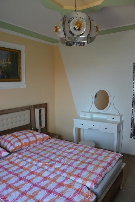 Apartments Petar & Anka Biograd Na Moru Room photo