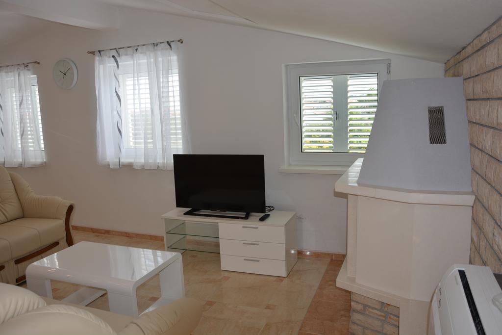 Apartments Petar & Anka Biograd Na Moru Exterior photo