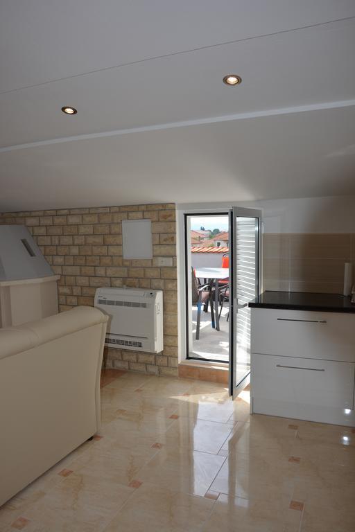 Apartments Petar & Anka Biograd Na Moru Exterior photo
